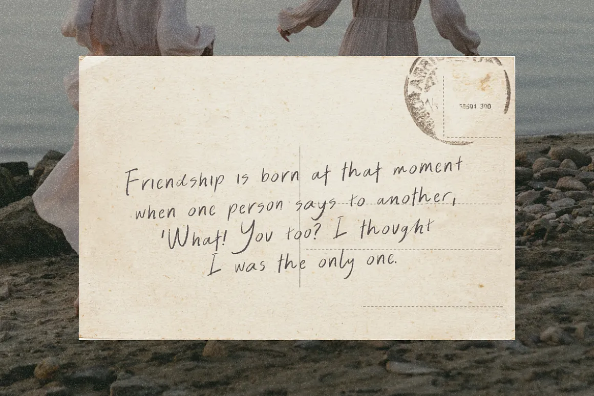 Blissful Radiance Handwritten Font