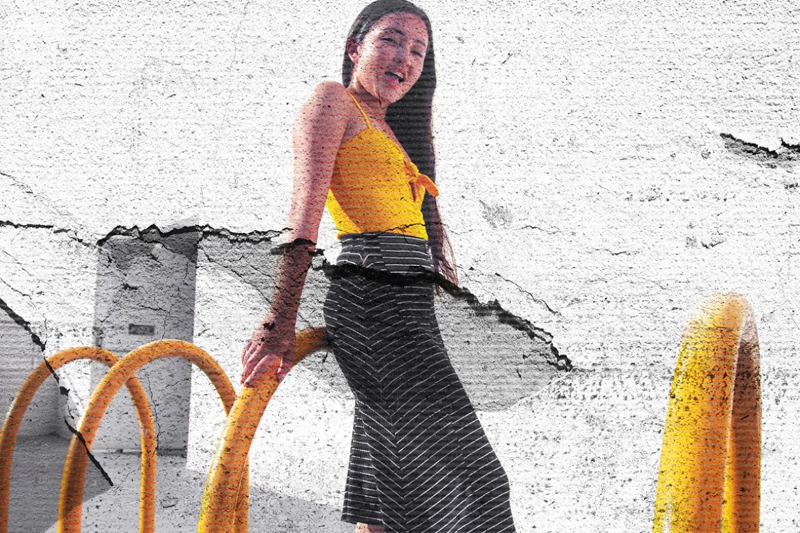 Broken Wall Art Photo Effect