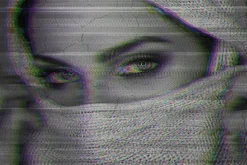 Creaked Motion Photo Effect