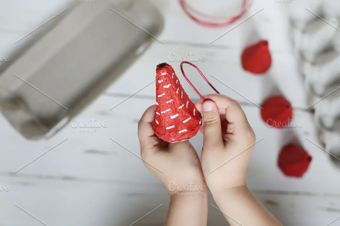 DIY Eco Christmas Decor Instruction