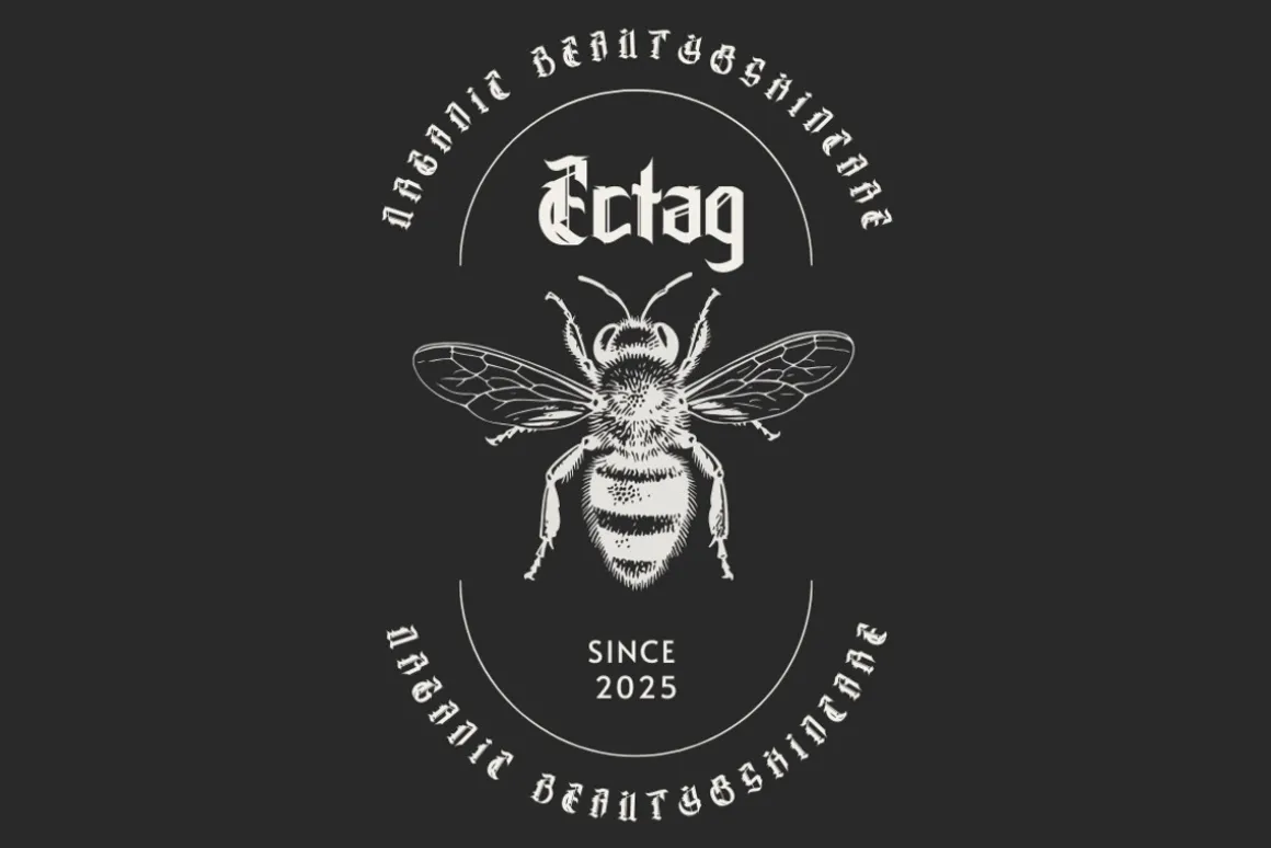 Ectagramz - Modern Blackletter Font