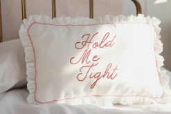 Enlace Romance Delicate Script Font