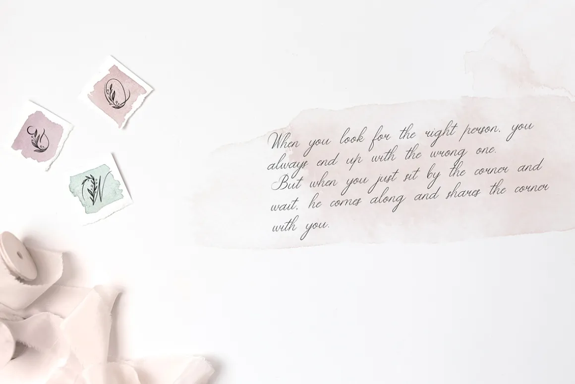Gentle Whisper. Wedding Floral Font