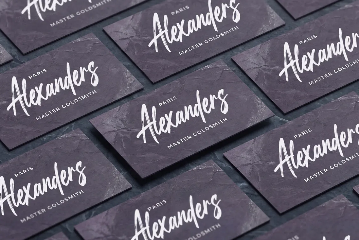 Natiques - Handlettering Brush Font