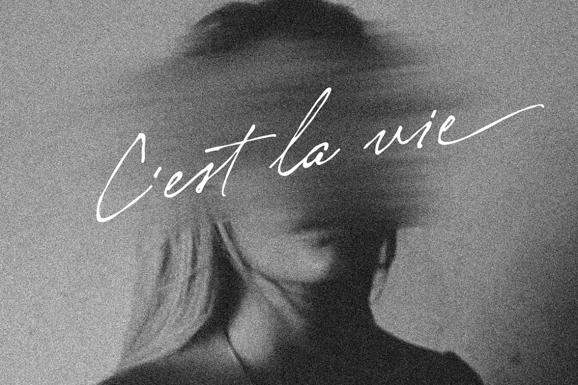 Nostalgia // Vintage Script Font