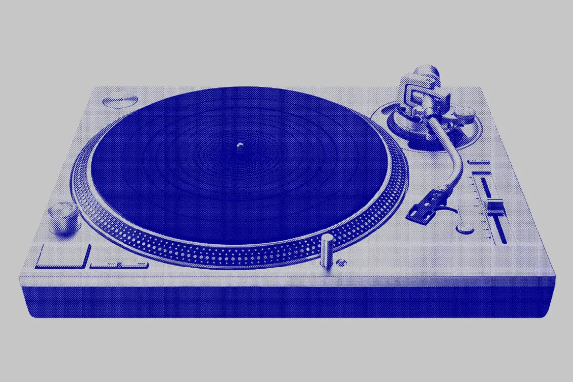 Retro Tech - 21 Technology Halftones