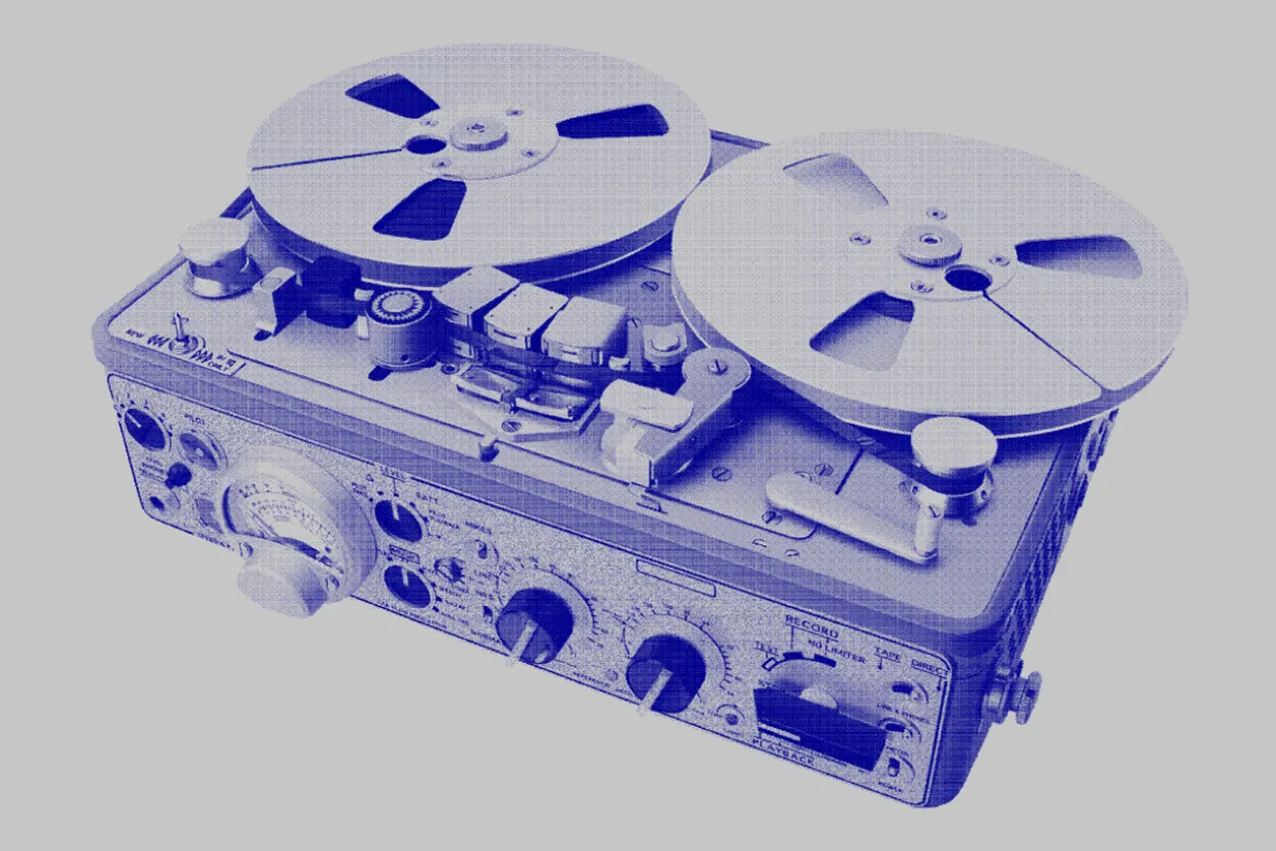 Retro Tech - 21 Technology Halftones