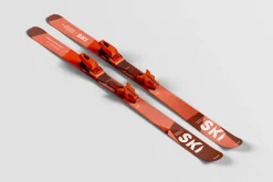 Skis Mockup