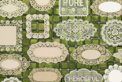 200 soft nature lace doilies