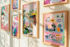 Wall gallery. — 19 Frame mockup